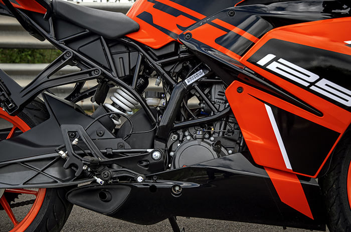 KTM RC 125 review, test ride