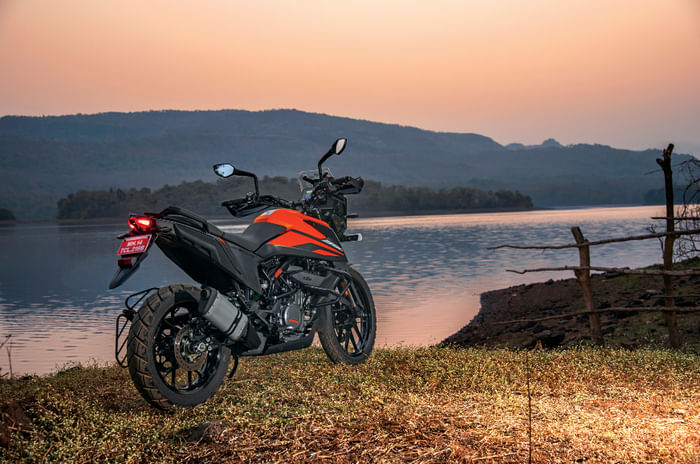 390-adv-rear 390-adv-rear