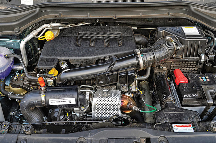 2020 Mahindra XUV300 BS6 petrol review, test drive