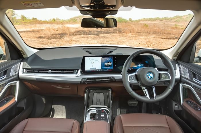 BMW iX1 LWB touchscreen steering driver display seats