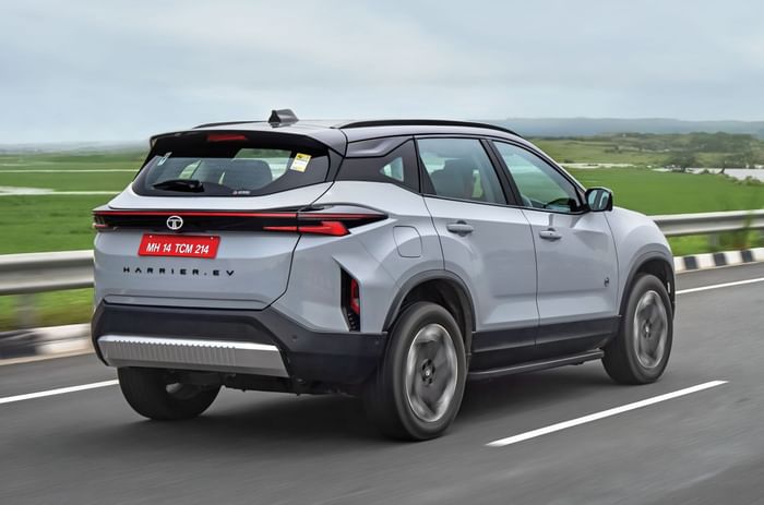 Tata Harrier EV tracking shot