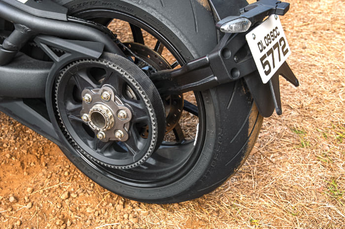 Ducati XDiavel Blackstar: An absolute entertainer