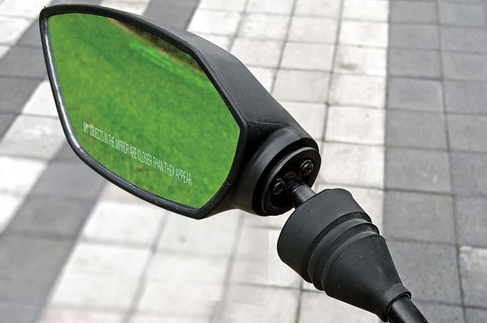 TVS Apache RTR 160 mirror TVS Apache RTR 160 mirror