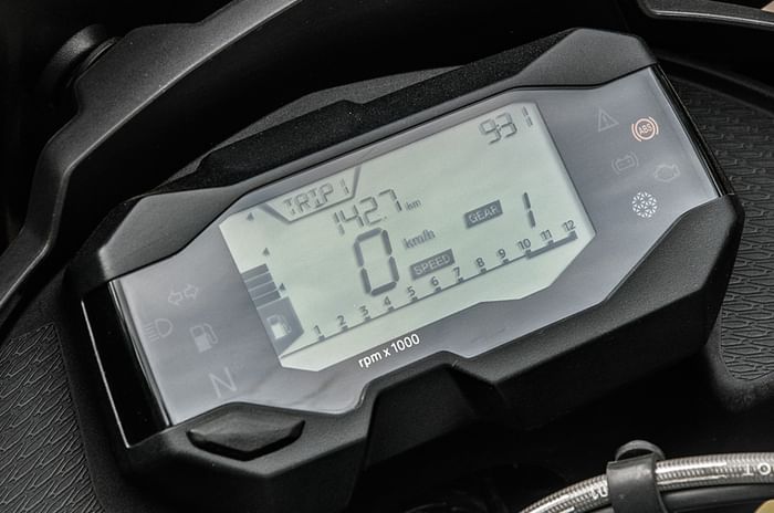 BMW G 310 GS instrument cluster
