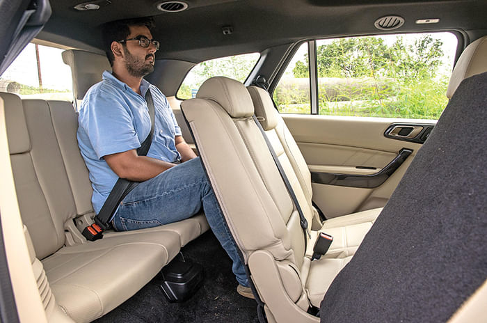 MG Gloster vs Toyota Fortuner vs Ford Endeavour vs Mahindra Alturas G4 comparison