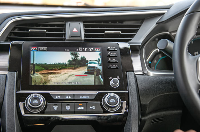 Honda Civic vs Skoda Octavia comparison