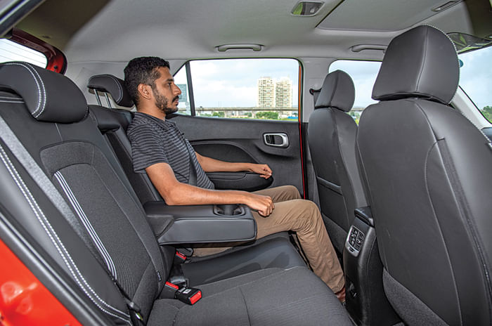 Venue vs XUV300 vs Nexon vs EcoSport