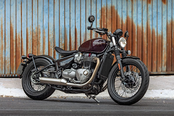 2017 Triumph Boneville Bobber review, test ride