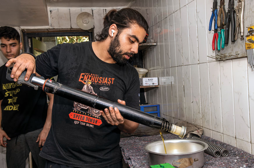 Review: K-tech suspension upgrade for KTM 790 Duke