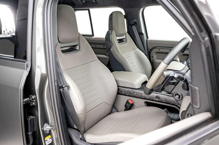 Defender Octa front seats Defender Octa front seats