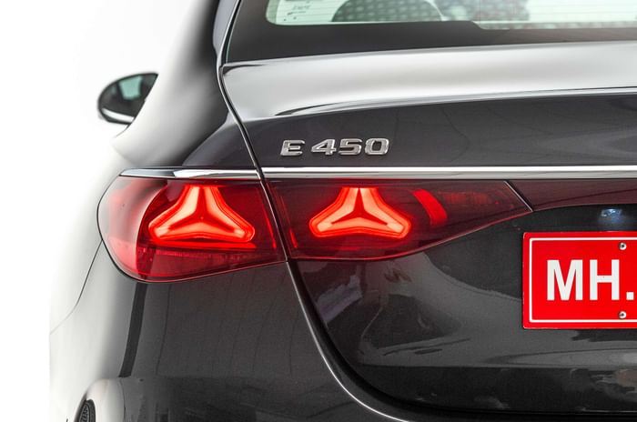 2025 Mercedes-Benz E-Class E 450 tail light 2025 Mercedes-Benz E-Class E 450 tail light