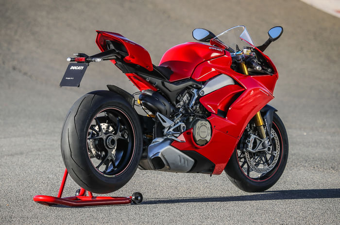2018 Ducati Panigale V4 S review, test ride