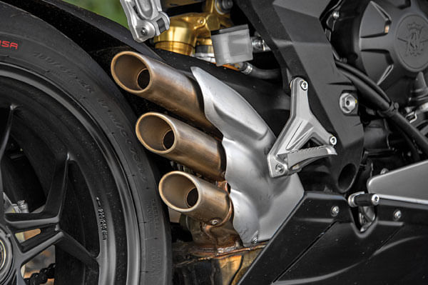 MV Agusta F3 800 review, test ride