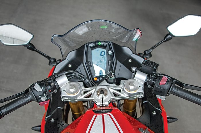 TVS Apache RR 310 TVS Apache RR 310