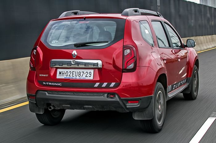 Renault Duster CVT rear action