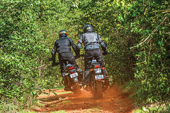 Hero Xpulse 200 vs Royal Enfield Himalayan comparison