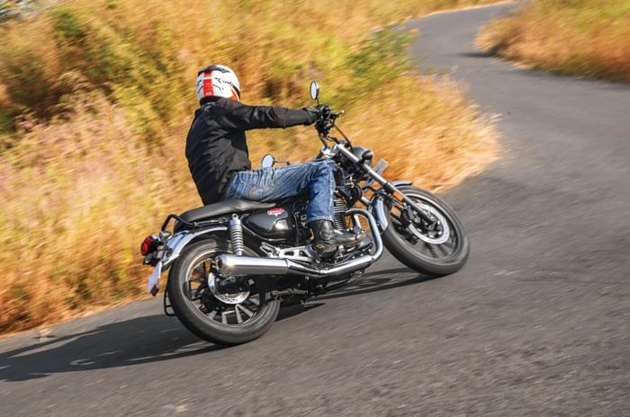 Meteor 350 vs H'ness CB350 vs Imperiale 400 comparison