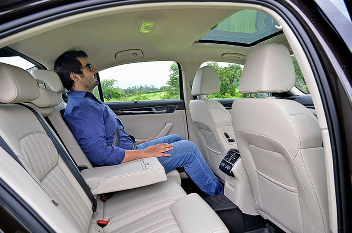 2020 Skoda Superb facelift review, test drive