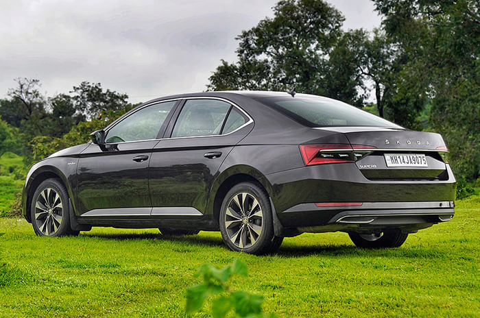 2020 Skoda Superb facelift review, test drive