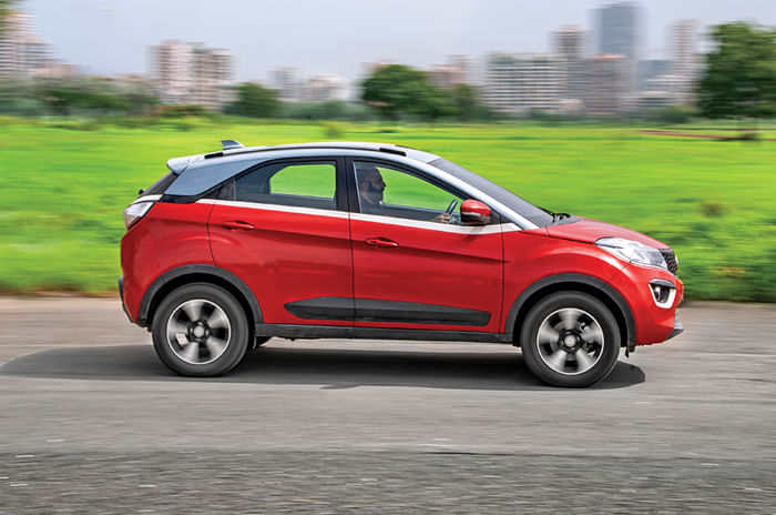 Venue vs XUV300 vs Nexon vs EcoSport