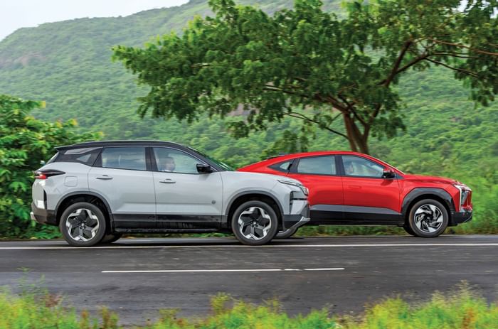 Tata Harrier EV vs Mahindra XEV 9e side action