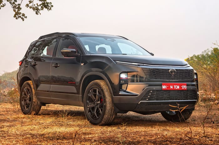 Tata Safari petrol front right side Tata Safari petrol front right side