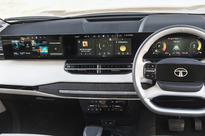 Tata Sierra interior three screen setup