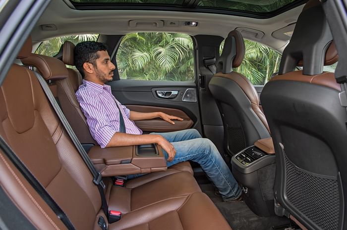 Volvo XC60 rear seat