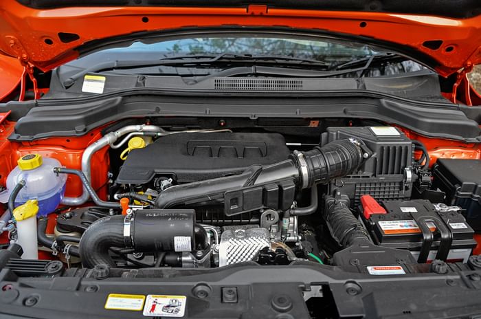 2019 Mahindra XUV300 petrol engine 2019 Mahindra XUV300 petrol engine