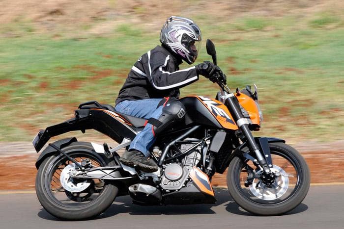 KTM Duke 200 review