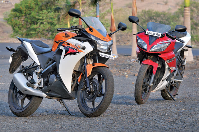 CBR150R vs Yamaha R15 V2.0