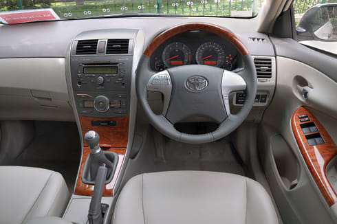 2010 Corolla Altis diesel  - Image 2