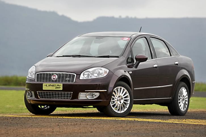 2010 Fiat Linea T-Jet 2010 Fiat Linea T-Jet