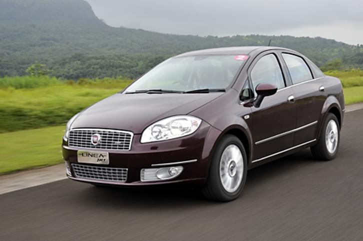 2010 Fiat Linea T-Jet 2010 Fiat Linea T-Jet