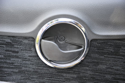 Mahindra Xylo E8 (Old) - Image 2