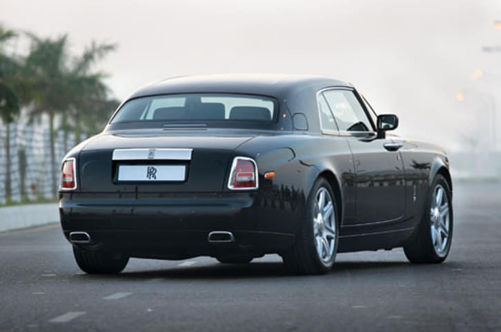 Rolls Royce Phantom Coupe (Old) Rolls Royce Phantom Coupe (Old)