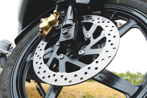 Yamaha R15  - Image 4