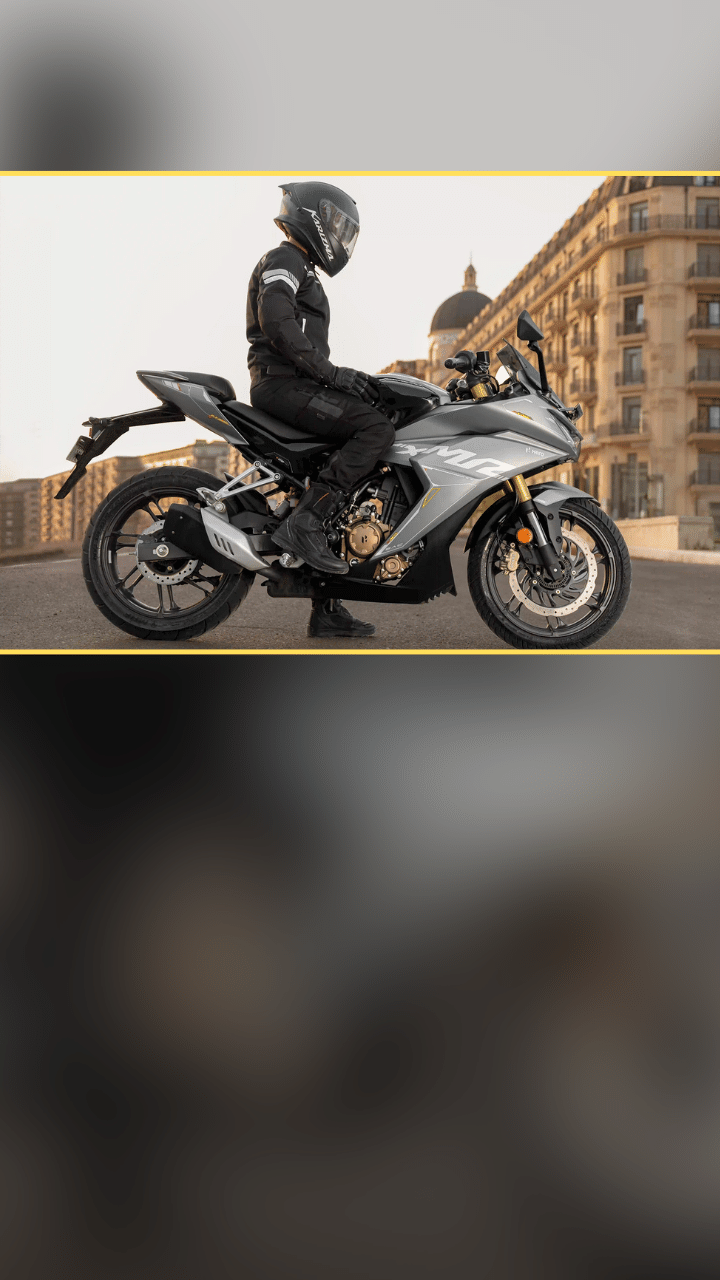 Hero Karizma XMR updated with USD fork and 4.2-inch TFT in pictures, price, colours