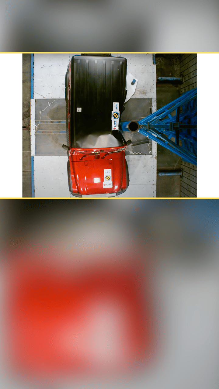 Mahindra Thar Roxx side pole impact
