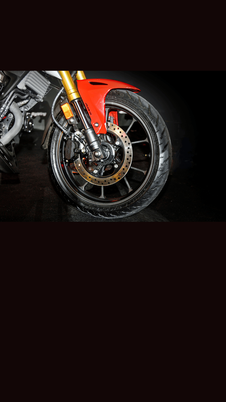 Honda CB300F underpinnings