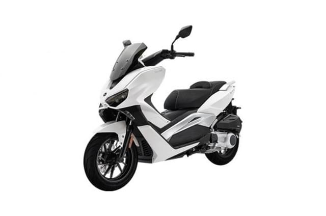 Keeway Vieste 300