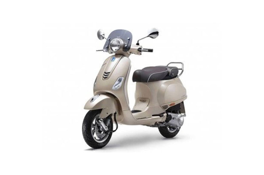 Vespa Elegante 150